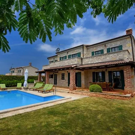 Blueview Falcaria 4*